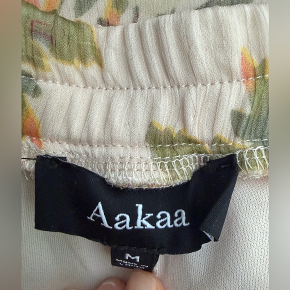 ❤️Beautiful Cream Pink Cottage Core Maxi Skirt With Beading and Lettuce Trim Hem - Picture 7 of 7